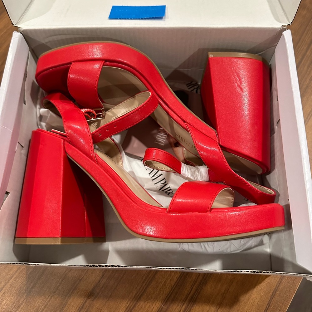 Red chunky heels. Brand new from Dream Pairs.